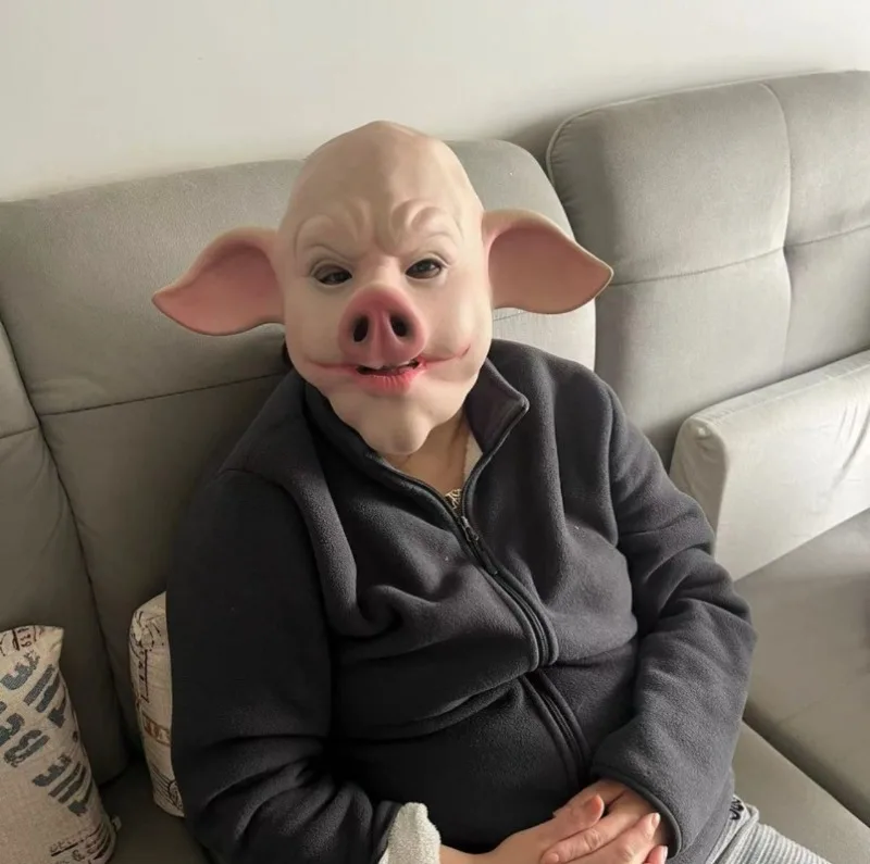Funny Happy Pig Latex Mask Prank Masques Animal Face Mask Novelty Deluxe Cosplay Animal for Festival Ball Party Props
Funny Happy Pig Latex Mask Prank Masques Animal Face Mask Novelty Deluxe Cosplay Animal for Festival Ball Party Props