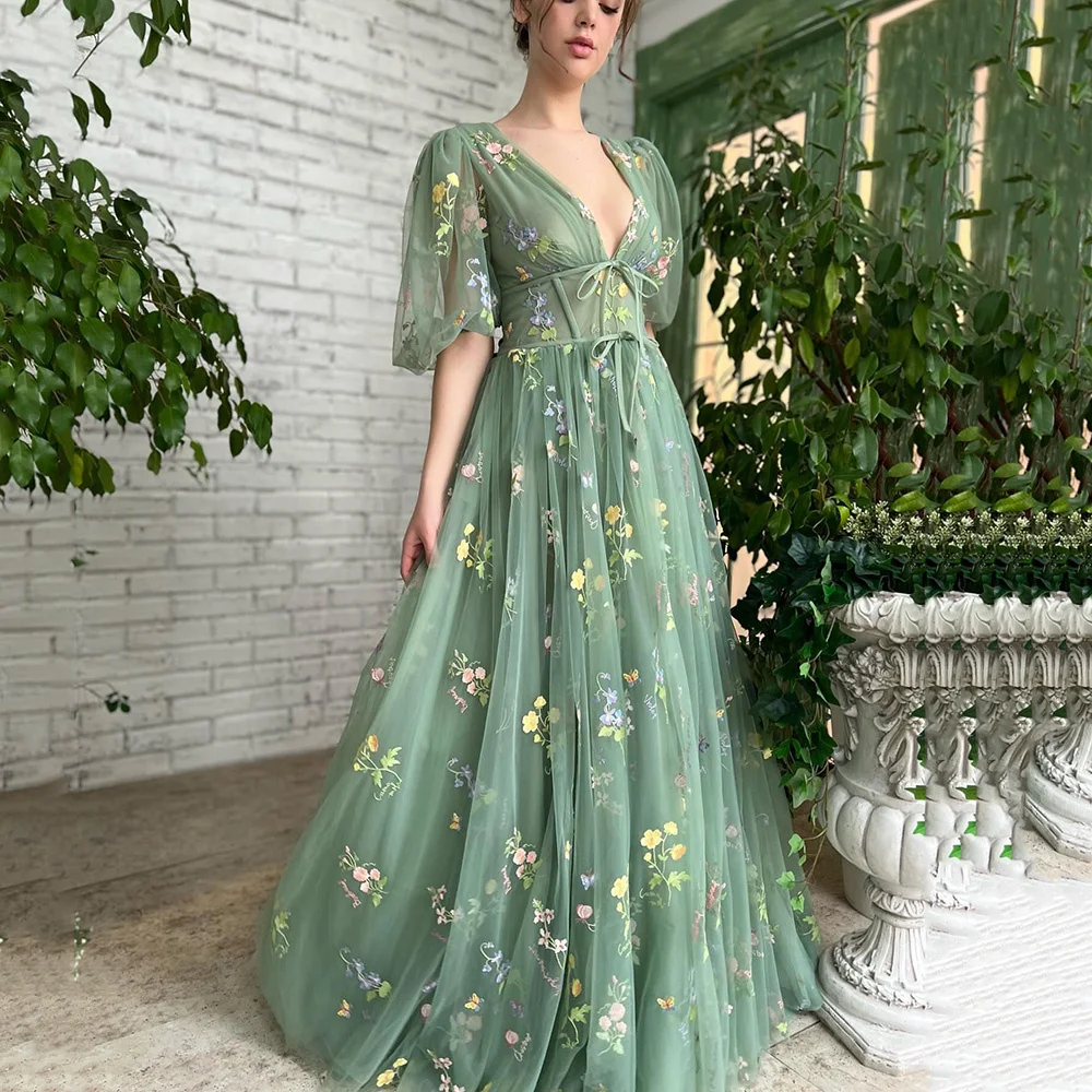 Vintage Boho Embroidery Lace Prom Dresses Long Puff Half Sleeve V Neck Green Formal Evening Party Gowns Bow Boning Robe de Sorie
Vintage Boho Embroidery Lace Prom Dresses Long Puff Half Sleeve V Neck Green Formal Evening Party Gowns Bow Boning Robe de Sorie
