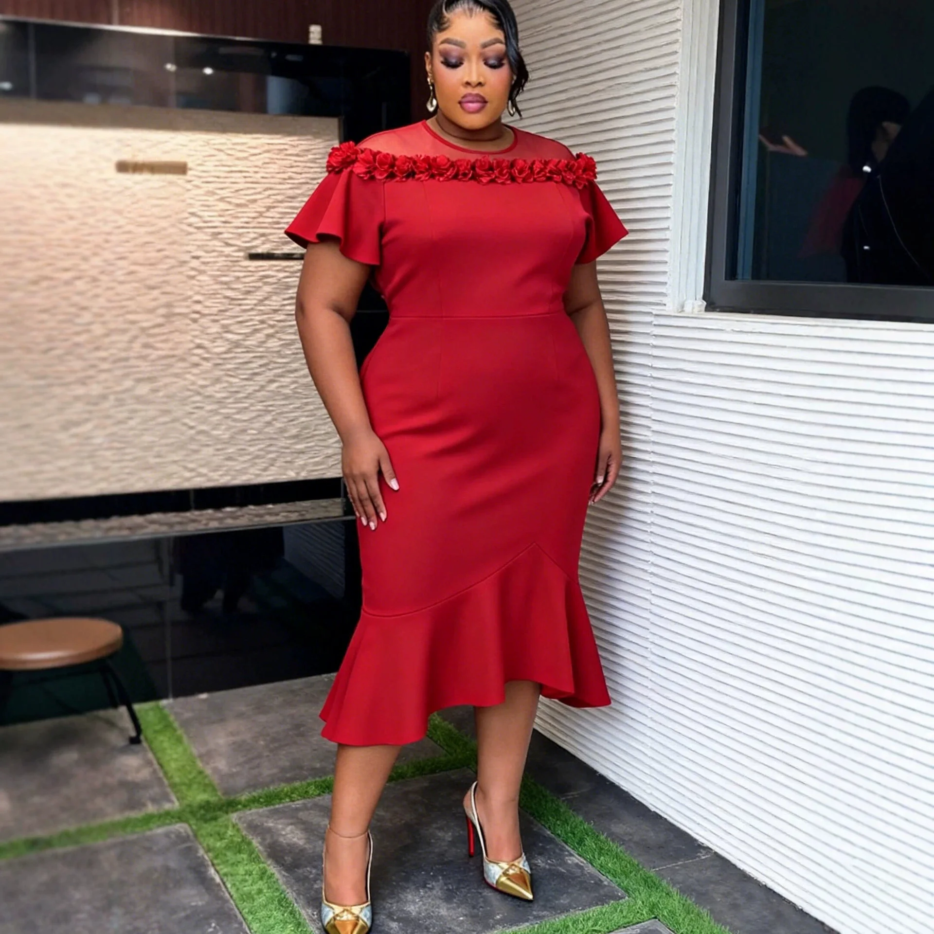 Plus-size Women's Red Three-dimensional Floral Fishtail Dress, Mesh Off-shoulder Flutter Sleeve Waist-cinching Bodycon Party Dre
Plus-size Women's Red Three-dimensional Floral Fishtail Dress, Mesh Off-shoulder Flutter Sleeve Waist-cinching Bodycon Party Dre
