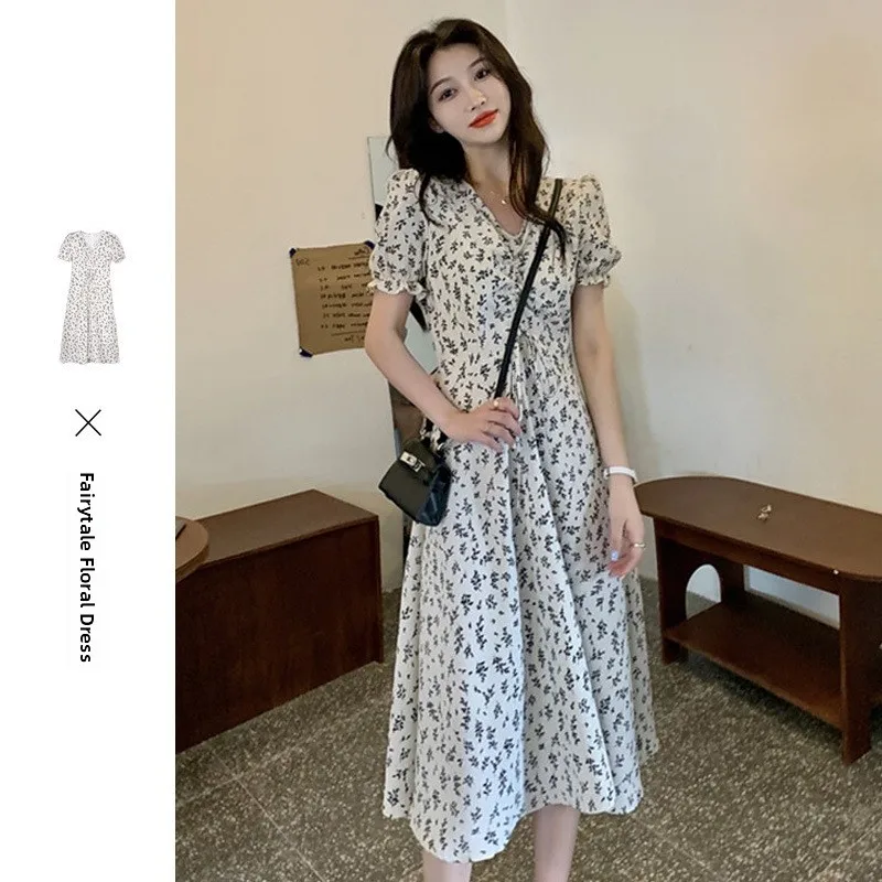 2024 New Design Sensation Floral Chiffon Summer Dress Women's Bubble Sleeve Fairy Long Dress High Waist A-Line French Style
2024 New Design Sensation Floral Chiffon Summer Dress Women's Bubble Sleeve Fairy Long Dress High Waist A-Line French Style