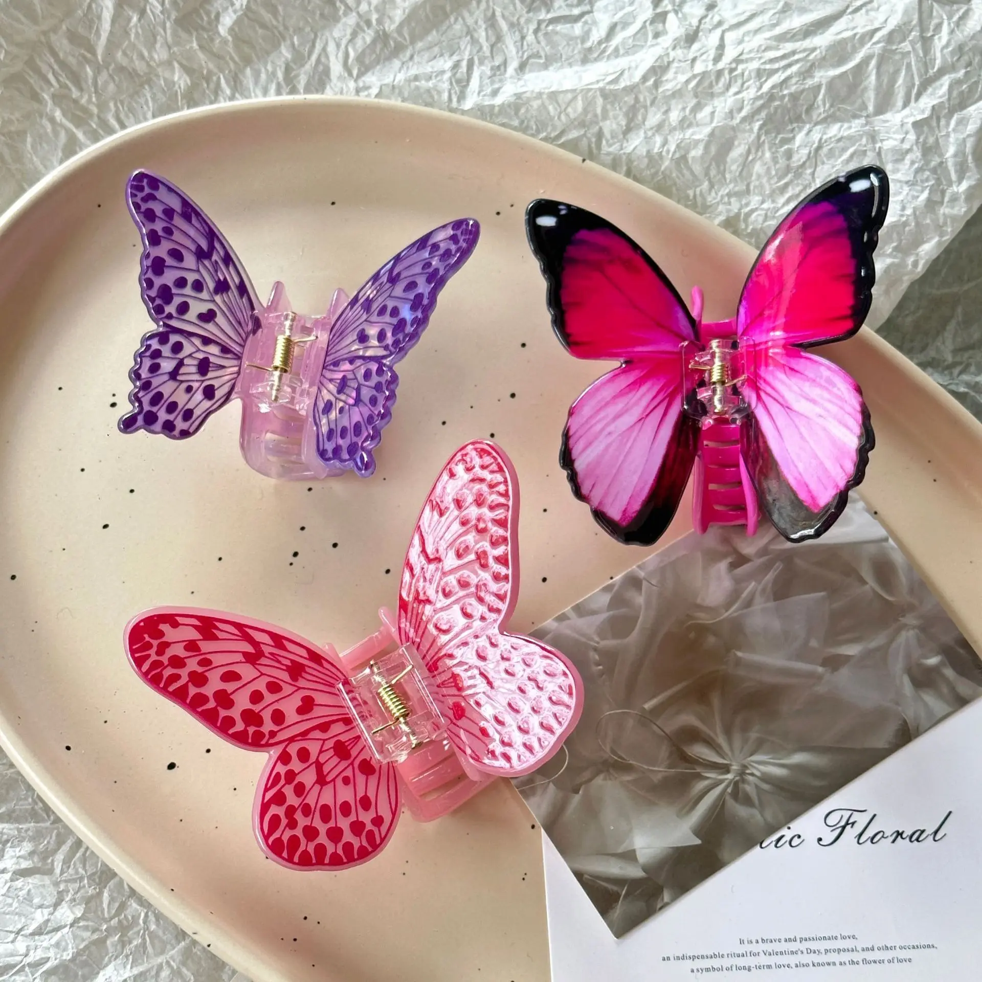 DS 8CM Simulated Butterfly Series Hair Claw Acrylic Claw Clips Forest Butterfly Crab Hair Clips Hair Accessories for Women Girls
DS 8CM Simulated Butterfly Series Hair Claw Acrylic Claw Clips Forest Butterfly Crab Hair Clips Hair Accessories for Women Girls