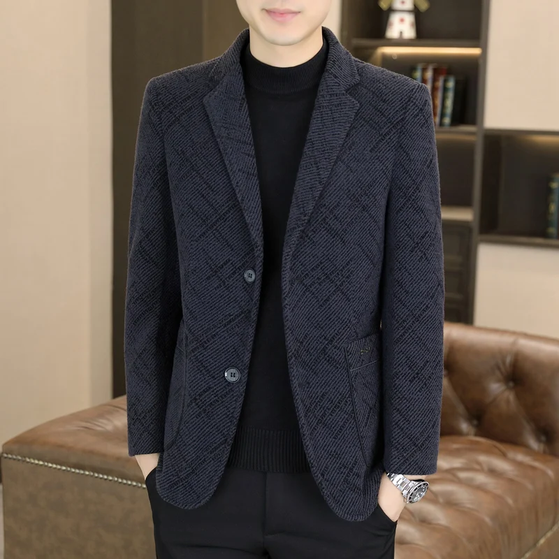 Middle-aged and young business suit, gold mink fleece casual Chenille woolen jacket, men's autumn and winter casual style
Middle-aged and young business suit, gold mink fleece casual Chenille woolen jacket, men's autumn and winter casual style