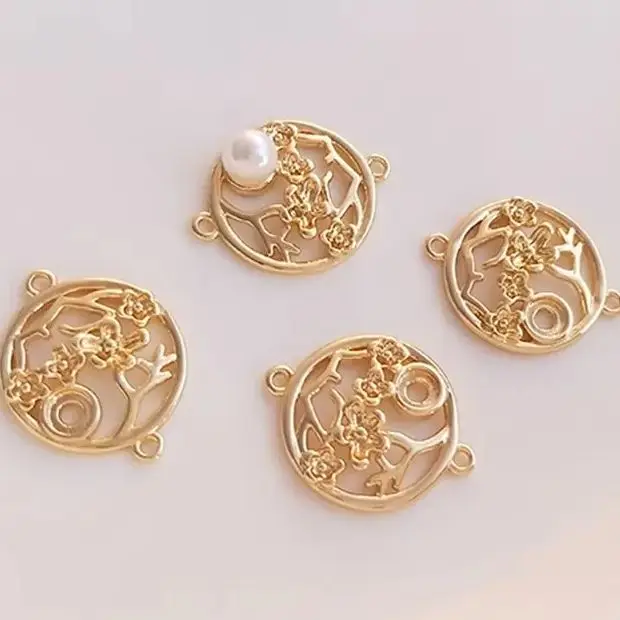 14K gold bao color Xiangyun Ruyi plum window double hanging connecting accessories handmade DIY bracelet earrings hairpin pendan
14K gold bao color Xiangyun Ruyi plum window double hanging connecting accessories handmade DIY bracelet earrings hairpin pendan