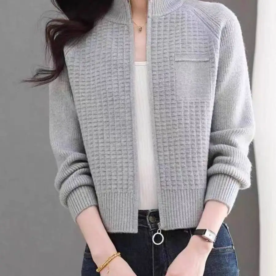 Women Spring and Autumn Loose Cardigan 2026 New Short Sweater Coats Female Loose Stand-up Collar Knitted Jackets U319
Women Spring and Autumn Loose Cardigan 2026 New Short Sweater Coats Female Loose Stand-up Collar Knitted Jackets U319