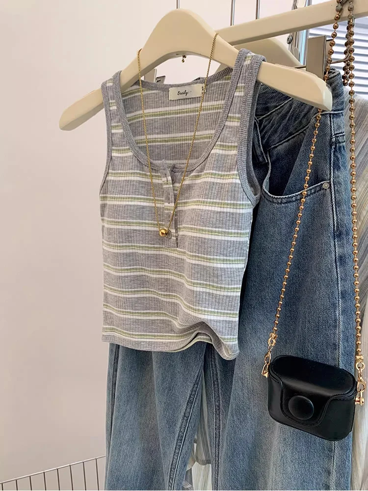 Striped Knitted Small Camisole for Women Summer New Fashion Simple Thin Vest French Chic Sleeveless Top
Striped Knitted Small Camisole for Women Summer New Fashion Simple Thin Vest French Chic Sleeveless Top
