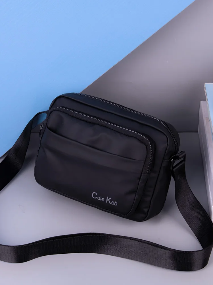 Casual Ox Cloth Men's Crossbody Bag Large Capaci Canvas Mobile Phone Bag Lightweight Small Bag for Teenagers
Casual Ox Cloth Men's Crossbody Bag Large Capaci Canvas Mobile Phone Bag Lightweight Small Bag for Teenagers