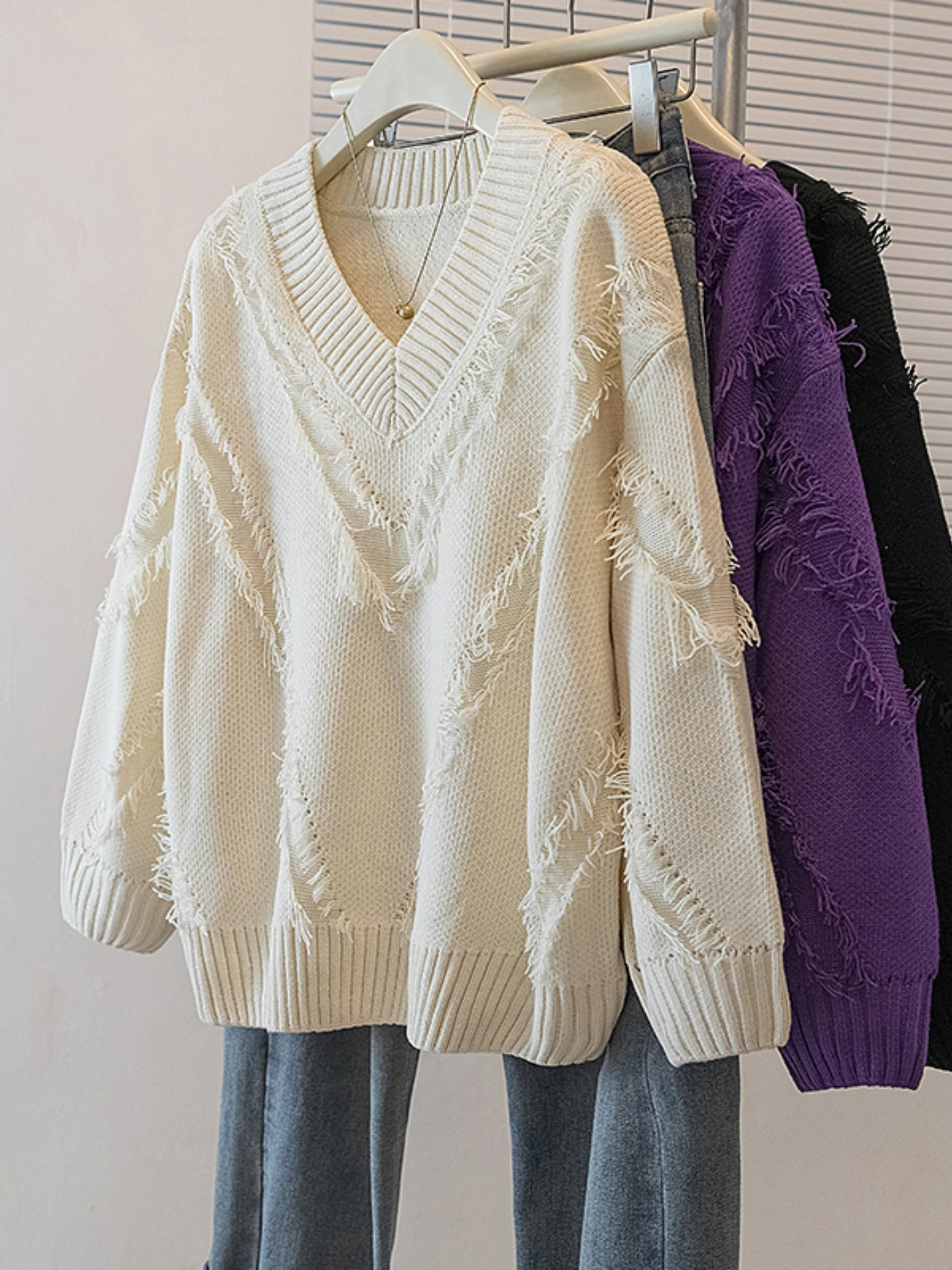 Loose Tassel V-Neck Knitwear Sweater Women's Outerwear Spring Autumn New Style plus Size Beautiful Top for Young Ladies
Loose Tassel V-Neck Knitwear Sweater Women's Outerwear Spring Autumn New Style plus Size Beautiful Top for Young Ladies