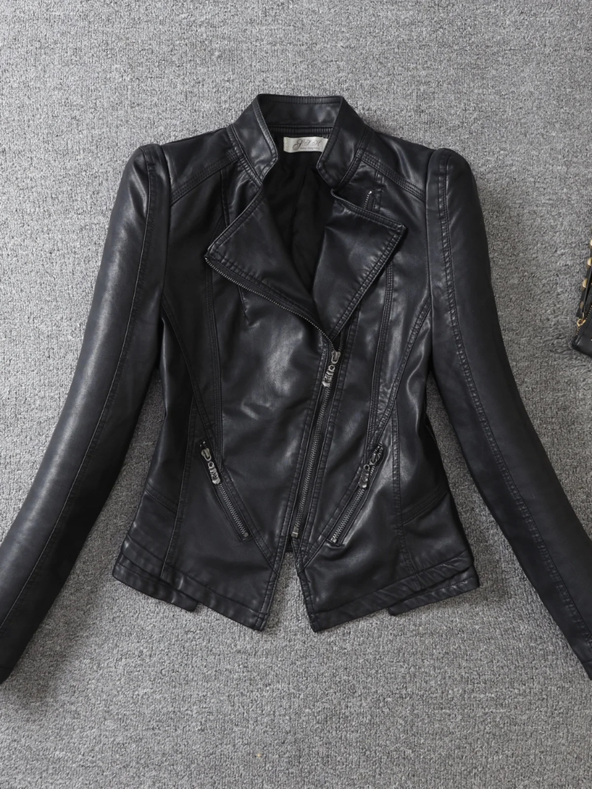 Motorcycle Leather Jacket for Women Slim Spring and Autumn 2025 New Style Short Coat
Motorcycle Leather Jacket for Women Slim Spring and Autumn 2025 New Style Short Coat