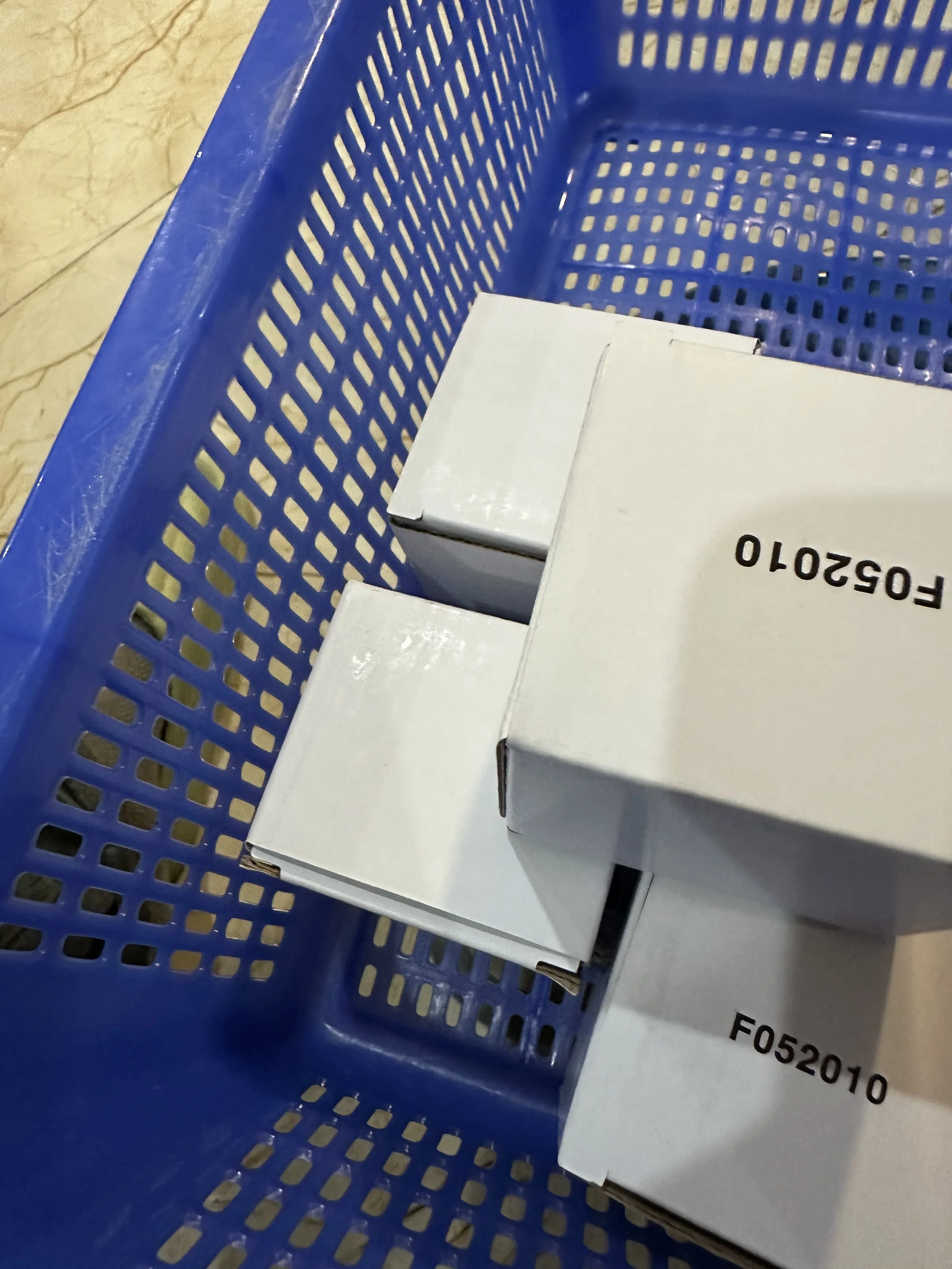 1 шт. новая печатающая головка для Epson LQ310 LQ350 LQ520, матричная головка принтера, комплект деталей
1 шт. новая печатающая головка для Epson LQ310 LQ350 LQ520, матричная головка принтера, комплект деталей