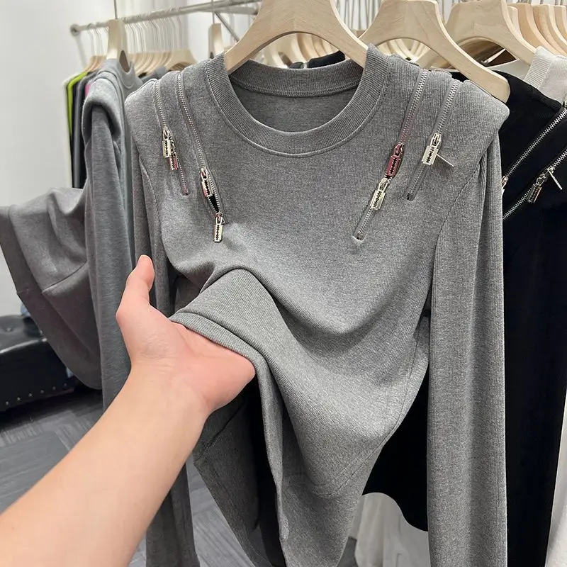Round Neck Long-sleeved T-shirt Bottoming Shirt with Female Niche Design 2022 New Early Autumn Zipper Top
Round Neck Long-sleeved T-shirt Bottoming Shirt with Female Niche Design 2022 New Early Autumn Zipper Top