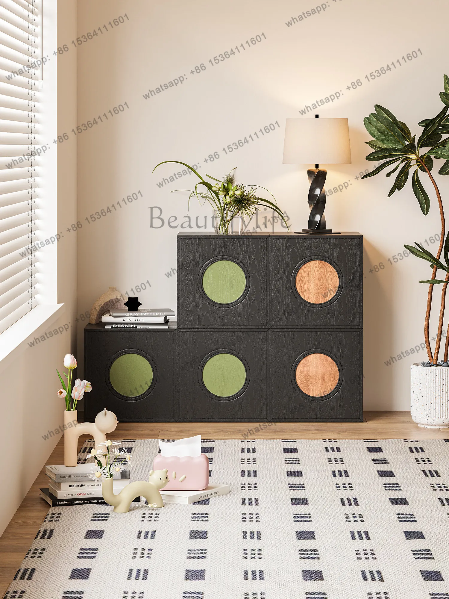 Modern simple square shape living room bedroom storage cabinet movable solid wood cabinet
Modern simple square shape living room bedroom storage cabinet movable solid wood cabinet