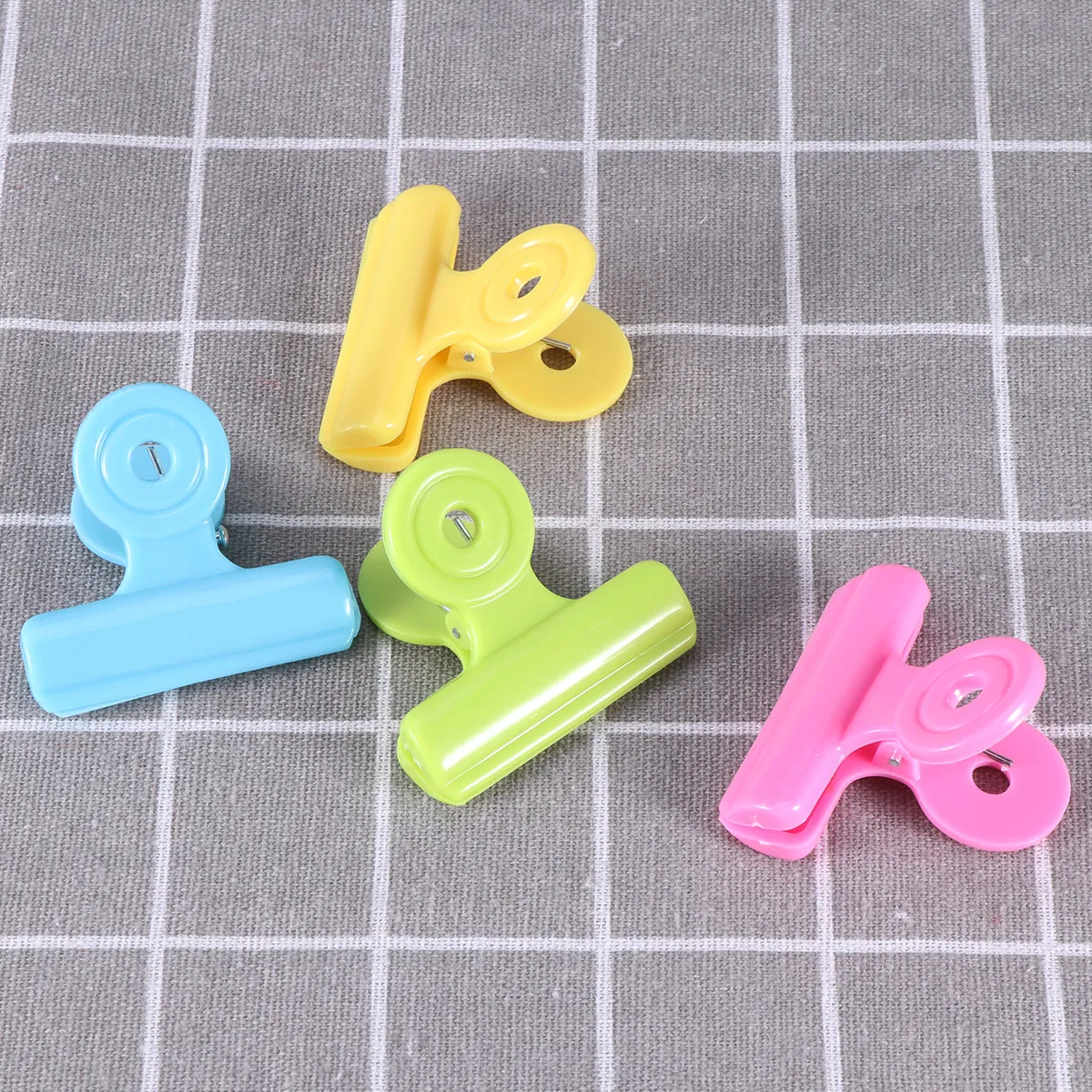 16Pcs Plastic Bag Clips Food Sealing Clips File Ticket Holder Student Paper Organizer Kitchen Office School Home Use Random
16Pcs Plastic Bag Clips Food Sealing Clips File Ticket Holder Student Paper Organizer Kitchen Office School Home Use Random
