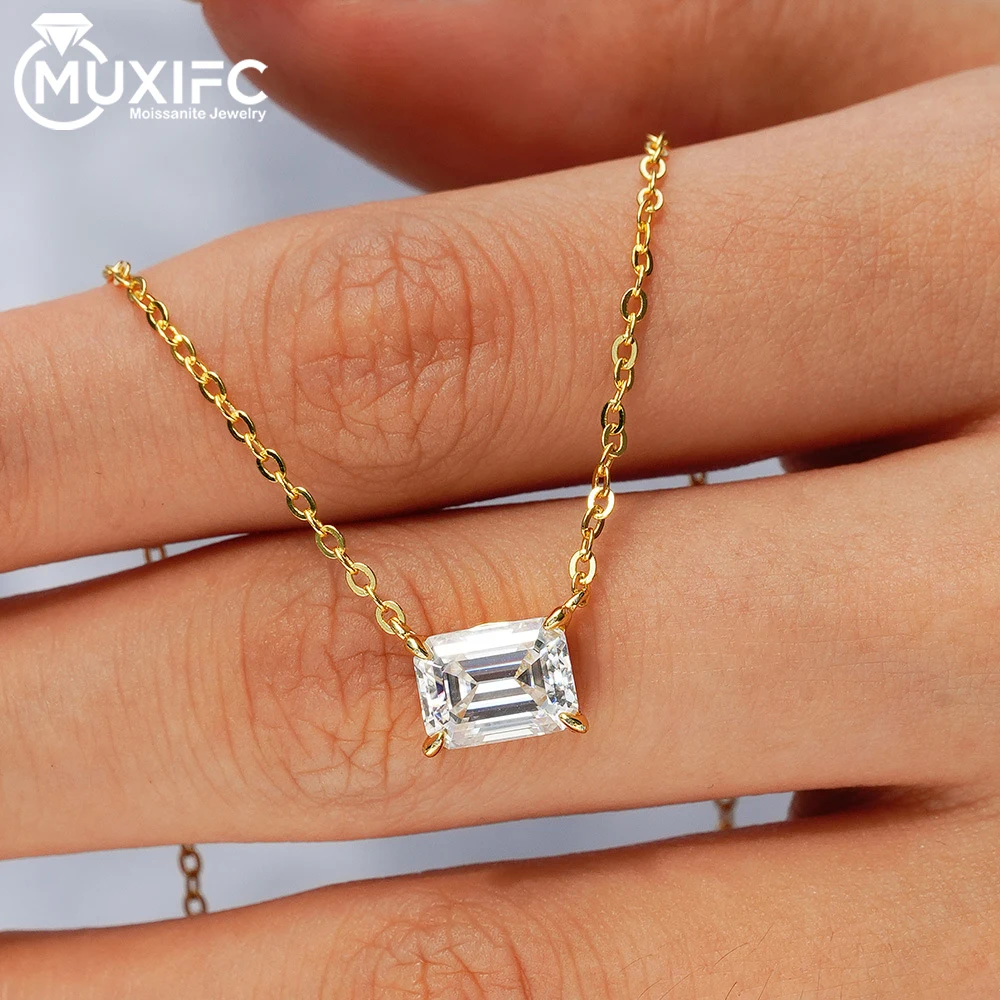 MUXIFC 1/2ct Emerald Cut Moissanite Pendants Necklace 925 Sterling Silver GRA Certified Neck Chain for Women D Color Jewelry
MUXIFC 1/2ct Emerald Cut Moissanite Pendants Necklace 925 Sterling Silver GRA Certified Neck Chain for Women D Color Jewelry
