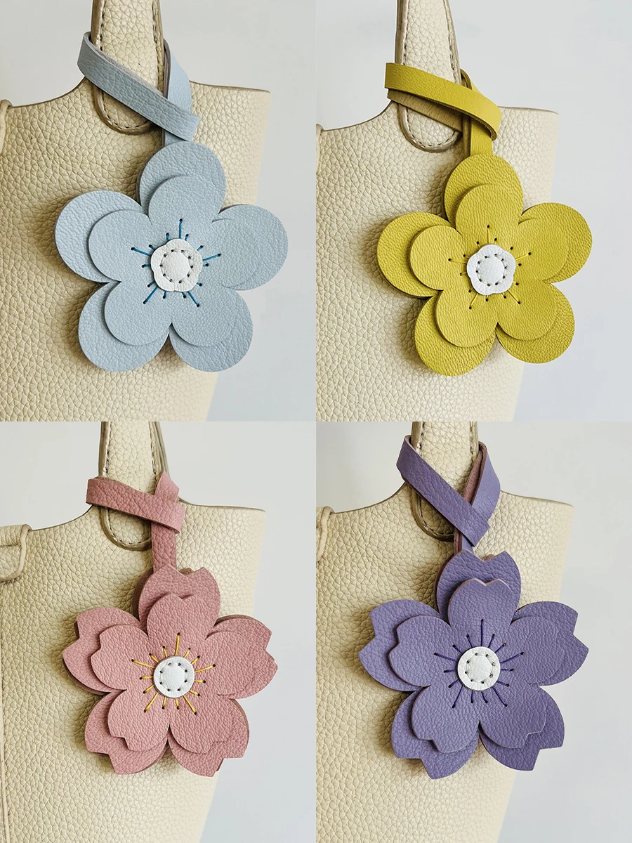 Handmade Cowhide Leather Bag Charm Large Petal Flower Style Bag Pendant Accessories Hanging Car Key Chain Decorative Gift
Handmade Cowhide Leather Bag Charm Large Petal Flower Style Bag Pendant Accessories Hanging Car Key Chain Decorative Gift