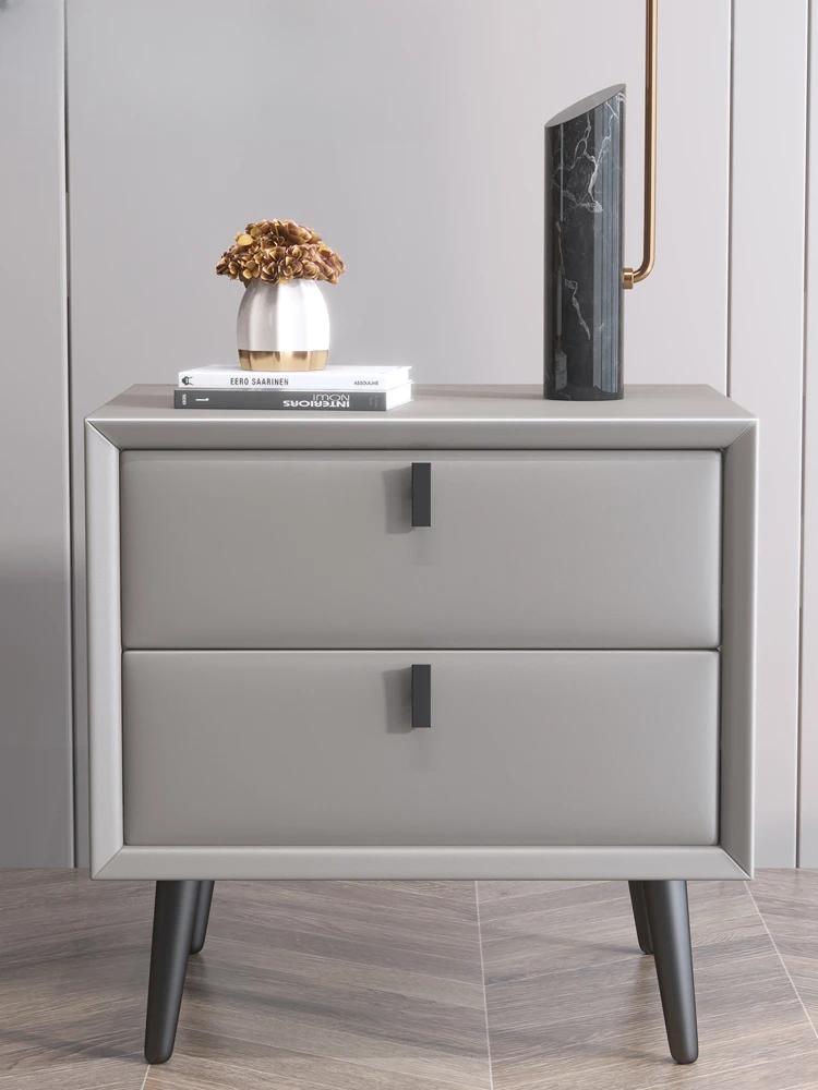 Italian minimalist leather bedside table, modern minimalist bedroom, small solid wood, leather premium
Italian minimalist leather bedside table, modern minimalist bedroom, small solid wood, leather premium