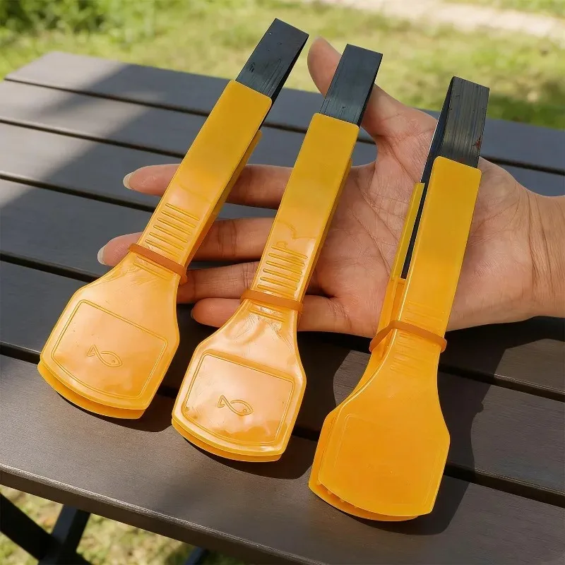 Grape Pruning Tool Fruit Thinning Comb Vineyard Harvest Tool Handheld Grape Cluster Trimmer for Garden Farming Blueberry Pruners
Grape Pruning Tool Fruit Thinning Comb Vineyard Harvest Tool Handheld Grape Cluster Trimmer for Garden Farming Blueberry Pruners