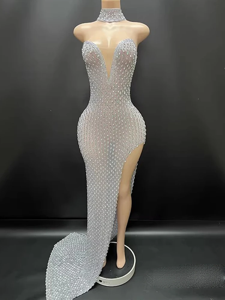 High Quality Rhinestone Sexy Hanging Neck Wrapped Chest Slit Dress 2025 New Fashionable Custom Women'S Clothing
High Quality Rhinestone Sexy Hanging Neck Wrapped Chest Slit Dress 2025 New Fashionable Custom Women'S Clothing