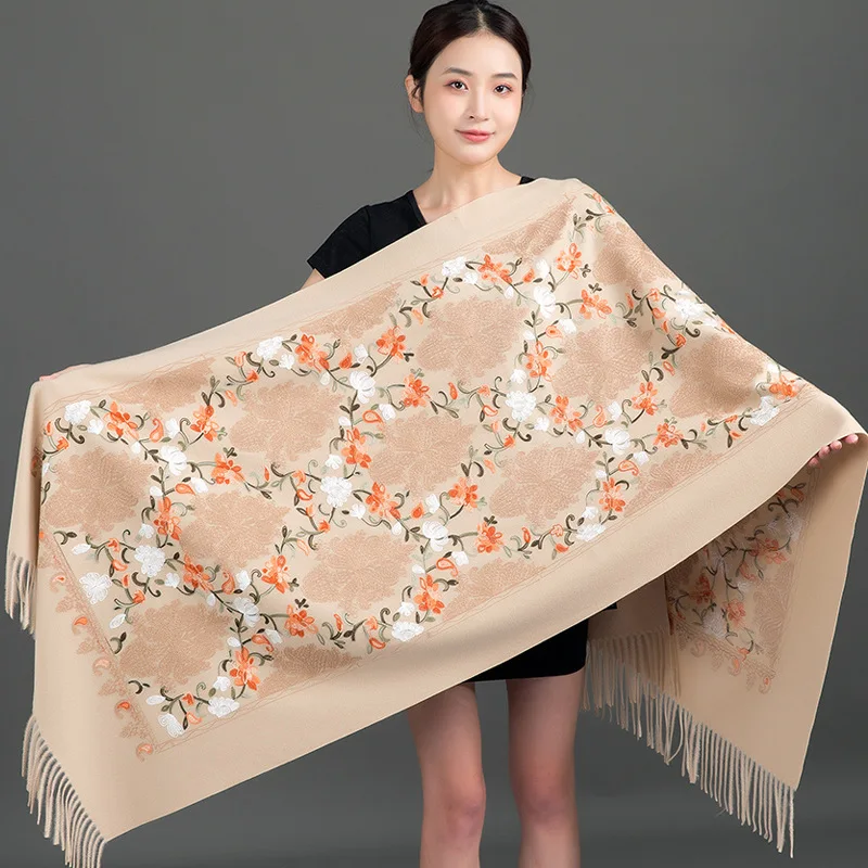 Непальская вышитая кашемировая свадебная шаль — яркий малиновый шарф и накидка с этническими цветочными узорами
Непальская вышитая кашемировая свадебная шаль — яркий малиновый шарф и накидка с этническими цветочными узорами