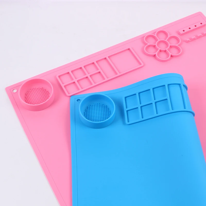 Silicone Painting Mat Kids Art Crafts Pads with Cup and Paint Brush Holder Palette DIY Handmade Mat
Silicone Painting Mat Kids Art Crafts Pads with Cup and Paint Brush Holder Palette DIY Handmade Mat