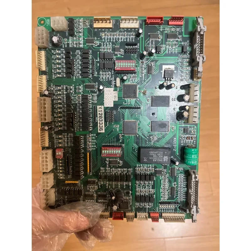 Quilting machine Computer main board Industrial sewing machine spare parts
Quilting machine Computer main board Industrial sewing machine spare parts