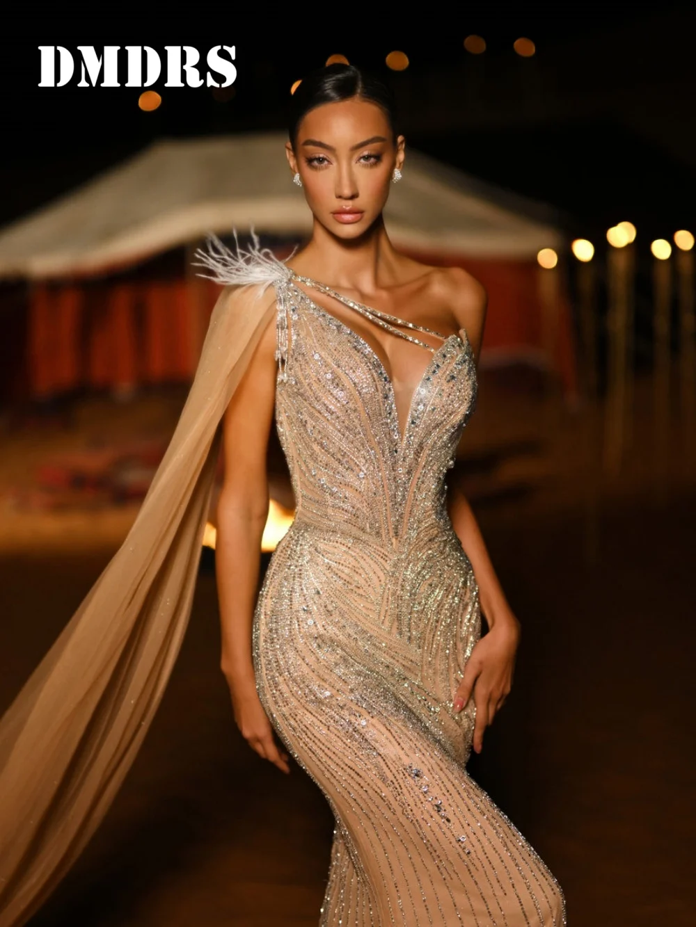 Charming One Shoulder Sleeve Evening Dress 2025 Graceful Crystal Beaded Party Gown Modest A-line Floor Length Party Dresses فسات
Charming One Shoulder Sleeve Evening Dress 2025 Graceful Crystal Beaded Party Gown Modest A-line Floor Length Party Dresses فسات