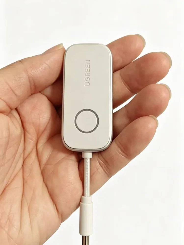 UGREEN 2-in-1 Bluetooth 6.0 Transmitter Receiver Wireless Adapter for Airplane TV Car Stereo Dual Connection for Two Headphones
UGREEN 2-in-1 Bluetooth 6.0 Transmitter Receiver Wireless Adapter for Airplane TV Car Stereo Dual Connection for Two Headphones