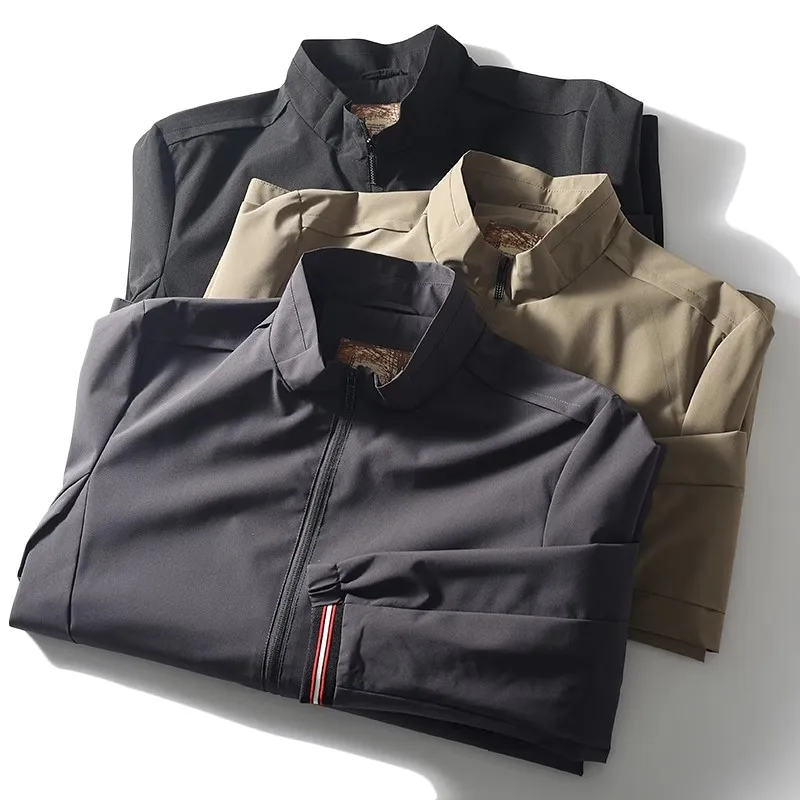 Удобная мужская куртка для деловых поездок и повседневной носки, с воротником-стойкой, немнущаяся, осенняя новинка, дышащая верхняя одежда в городском стиле
Удобная мужская куртка для деловых поездок и повседневной носки, с воротником-стойкой, немнущаяся, осенняя новинка, дышащая верхняя одежда в городском стиле