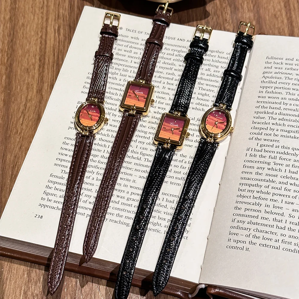 Винтажные черно-коричневые маленькие золотые часы с квадратным циферблатом цвета заката, кварцевые часы для женщин, кожаные, со стразами, женские часы
Винтажные черно-коричневые маленькие золотые часы с квадратным циферблатом цвета заката, кварцевые часы для женщин, кожаные, со стразами, женские часы
