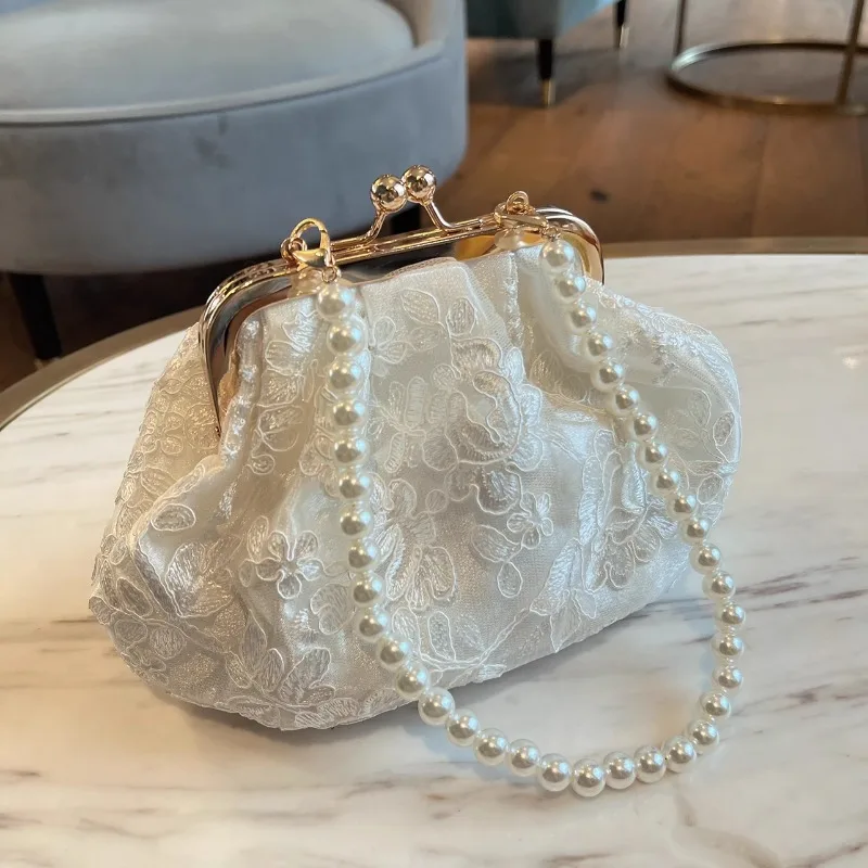 Chinese Style Vintage Lace Design Women's Small Bag Fashion Pearl Beaded Handle Handbag Party Weddding Clutches with Cheongsam
Chinese Style Vintage Lace Design Women's Small Bag Fashion Pearl Beaded Handle Handbag Party Weddding Clutches with Cheongsam