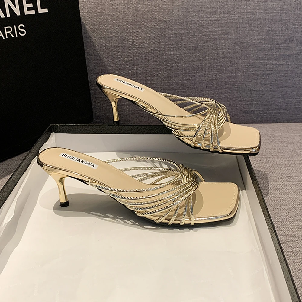 Shoes Woman 2025 Square Toe Slippers Heels Luxury Slides Low Pantofle High Soft Designer New Thin Rubber Fashion Concise PU Fabr
Shoes Woman 2025 Square Toe Slippers Heels Luxury Slides Low Pantofle High Soft Designer New Thin Rubber Fashion Concise PU Fabr