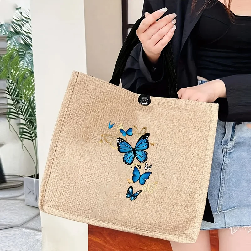 Butterfly Print Tote Bag Casual Style Fixed Shoulder Straps Buckle Closure Polyester Lining Practical Interior Pockets
Butterfly Print Tote Bag Casual Style Fixed Shoulder Straps Buckle Closure Polyester Lining Practical Interior Pockets