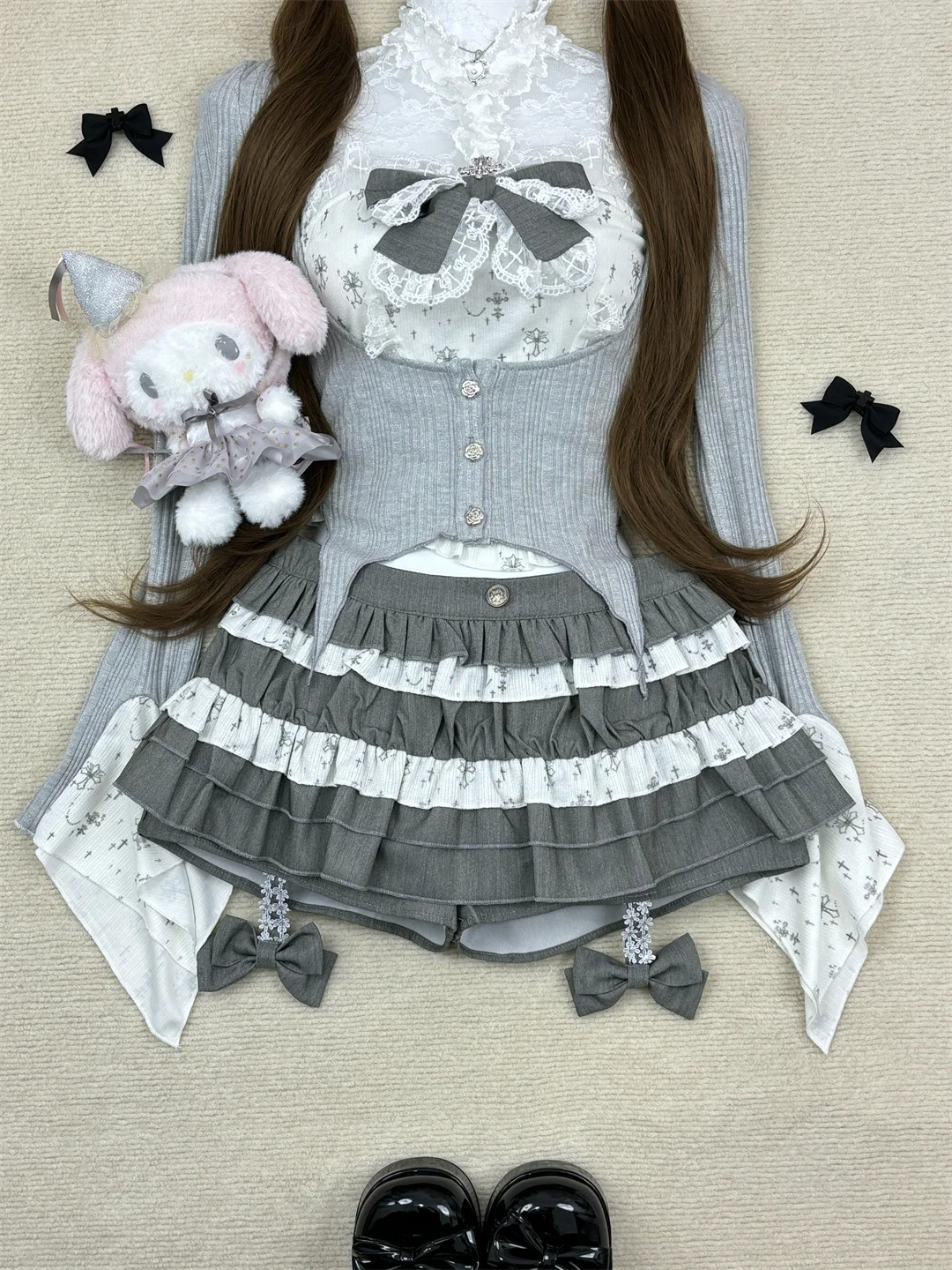 Women Y2k Japanese Shoujo Birthday Lolita Coquette Outfits 3 Piece Set Cami + Long Sleeve Crop Top + Mini Skirt Tierred Ruffles
Women Y2k Japanese Shoujo Birthday Lolita Coquette Outfits 3 Piece Set Cami + Long Sleeve Crop Top + Mini Skirt Tierred Ruffles