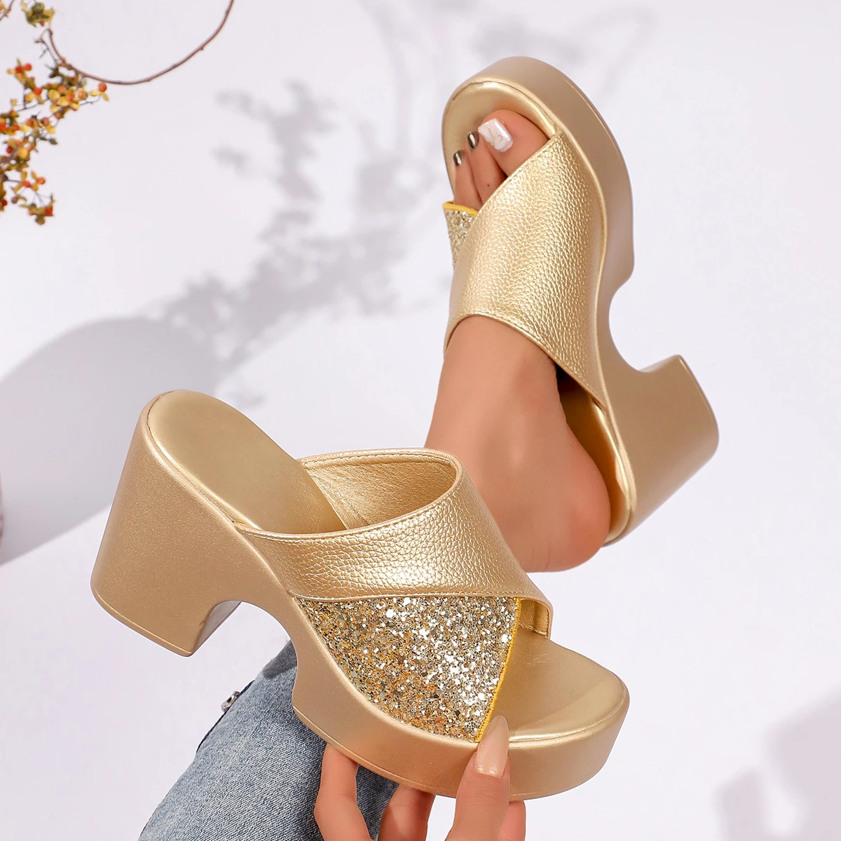 Women Sandals Party High Heel Shoes Ladies Luxury Gold Glitter Chunky Platform Sandals Women Summer Hollow Out Sandals Woman
Women Sandals Party High Heel Shoes Ladies Luxury Gold Glitter Chunky Platform Sandals Women Summer Hollow Out Sandals Woman