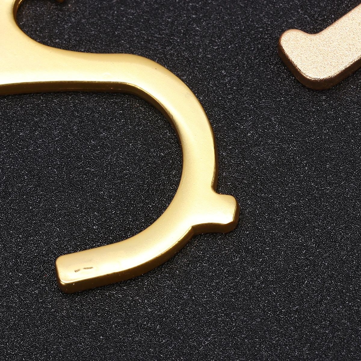 2pcs Free Door Opener Elevator Button Opener Elevator Tool Contact-free Door Handle Key Chain (Random Style)
2pcs Free Door Opener Elevator Button Opener Elevator Tool Contact-free Door Handle Key Chain (Random Style)