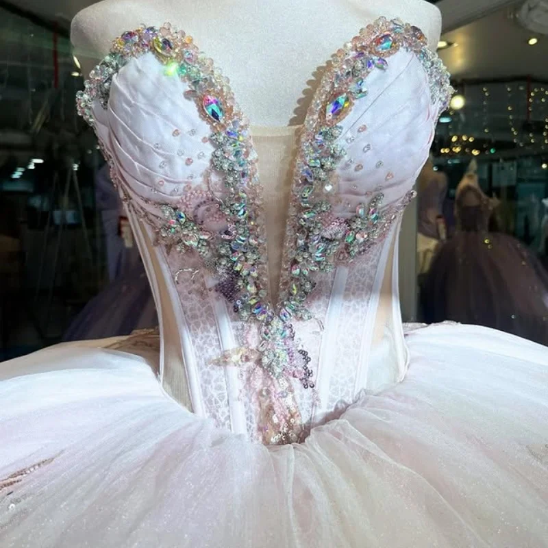 Light Color Dresses off-shoulder Crystal Glitter Decal 3D Flower Long tail Vestido De 15 Quinceanera Customize
Light Color Dresses off-shoulder Crystal Glitter Decal 3D Flower Long tail Vestido De 15 Quinceanera Customize