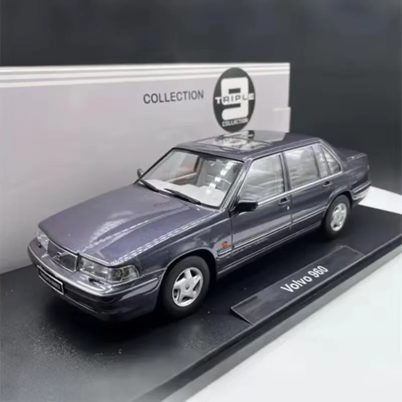 1:18 Volvos 960 Alloy Classic Luxy Car Model Diecast Metal Retro Old Car Vehicles Model Simulation Collection Childrens Toy Gift
1:18 Volvos 960 Alloy Classic Luxy Car Model Diecast Metal Retro Old Car Vehicles Model Simulation Collection Childrens Toy Gift
