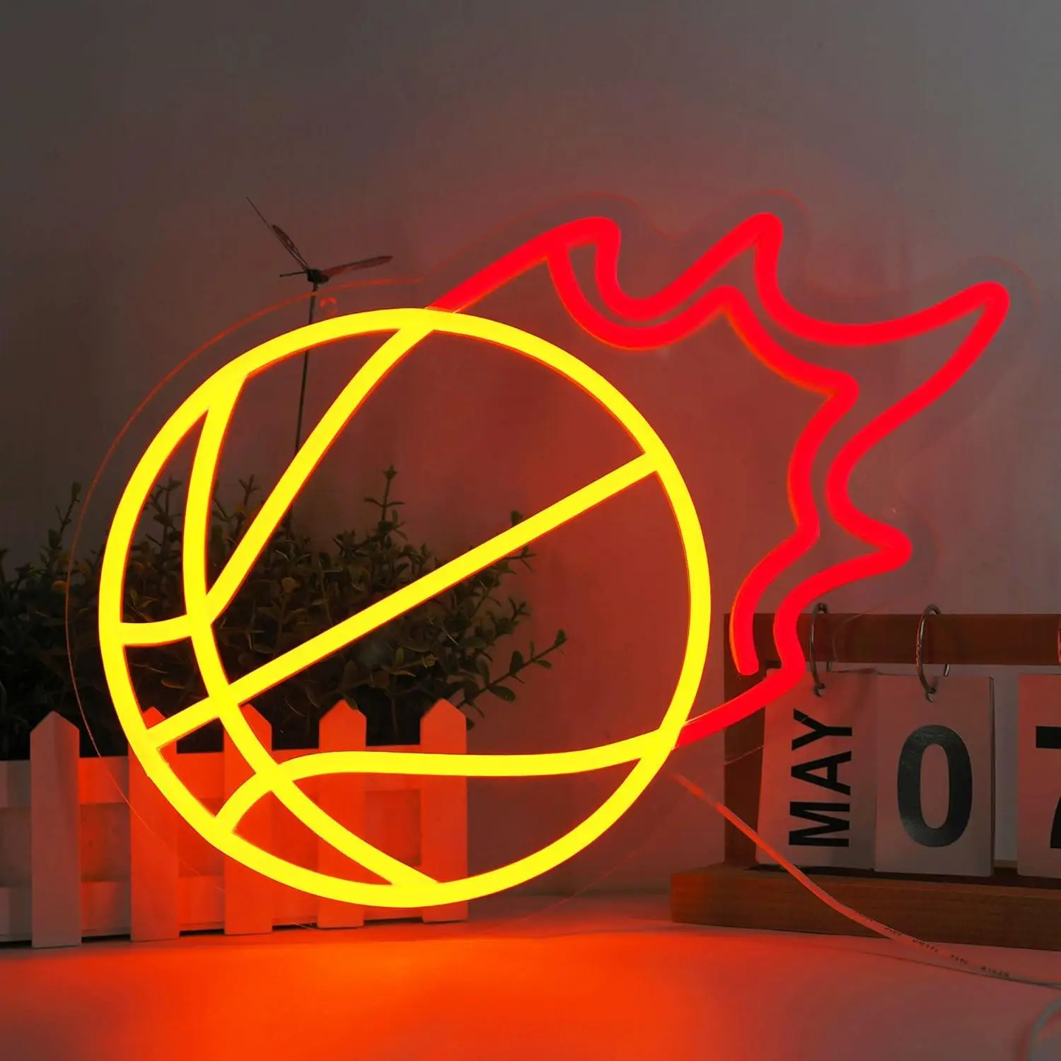 Fire Basketball Neon Sign Dimmable LED Light for Wall Decor Basketball Court Bedroom Kids Gift Sports Themed Night Light
Fire Basketball Neon Sign Dimmable LED Light for Wall Decor Basketball Court Bedroom Kids Gift Sports Themed Night Light