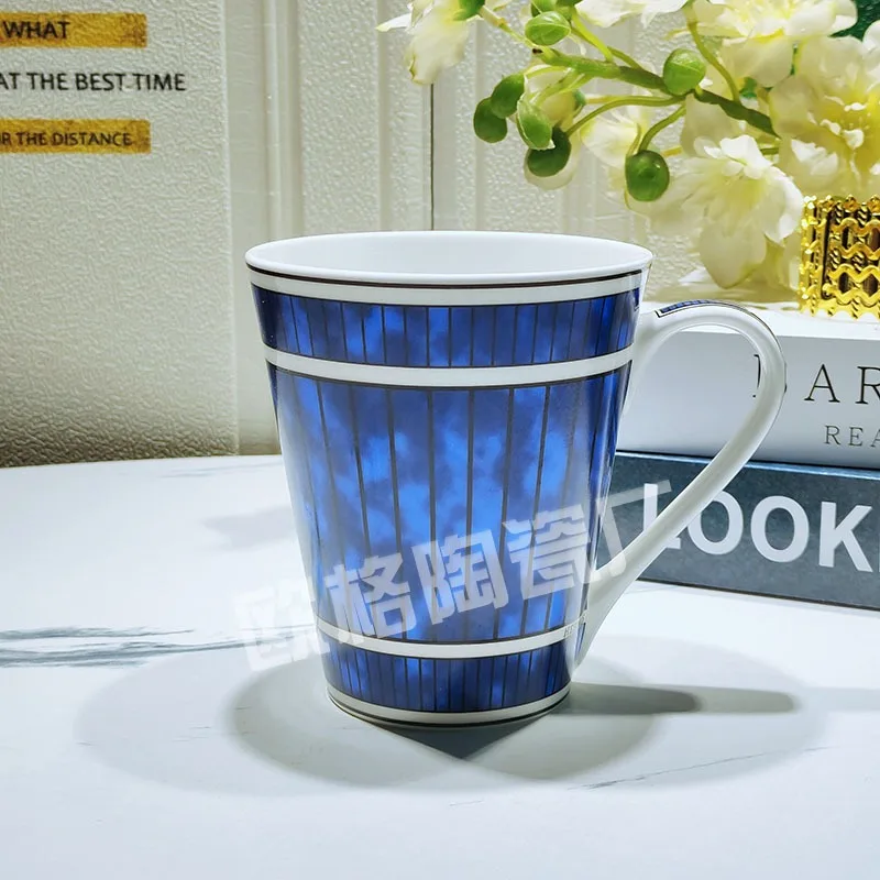 European Retro Light Luxury Palace Breakfast Cup Milk Oatmeal Mug Office Café Ceramic Cup Stylish Tableware for Home Use
European Retro Light Luxury Palace Breakfast Cup Milk Oatmeal Mug Office Café Ceramic Cup Stylish Tableware for Home Use