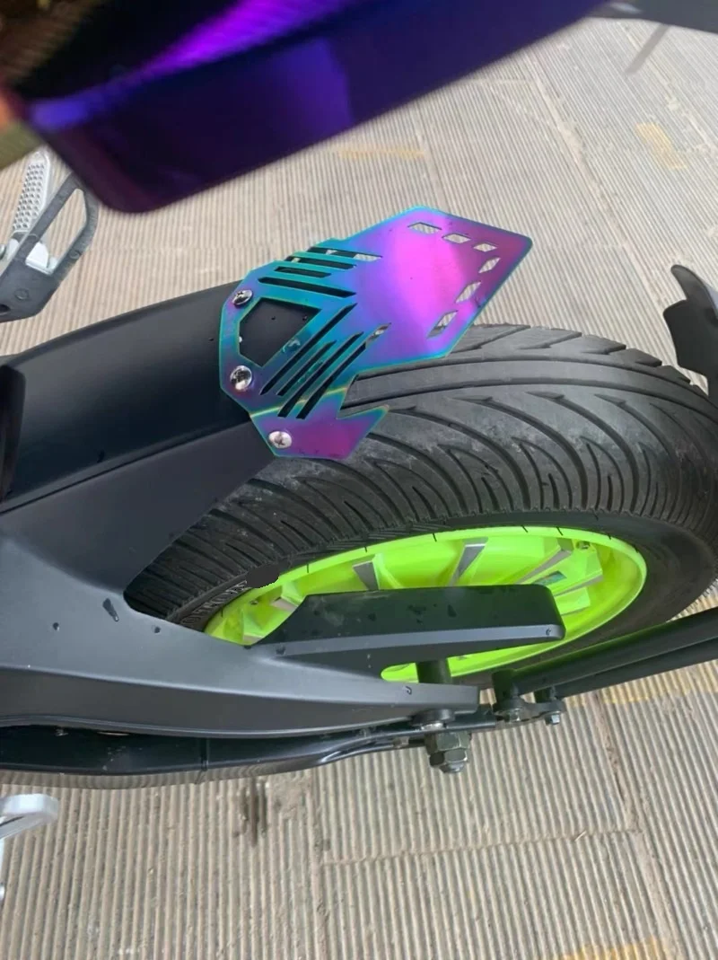 Suitable for motorcycle universal mudguards, front and rear wheel extension water deflector decorative modification parts
Suitable for motorcycle universal mudguards, front and rear wheel extension water deflector decorative modification parts