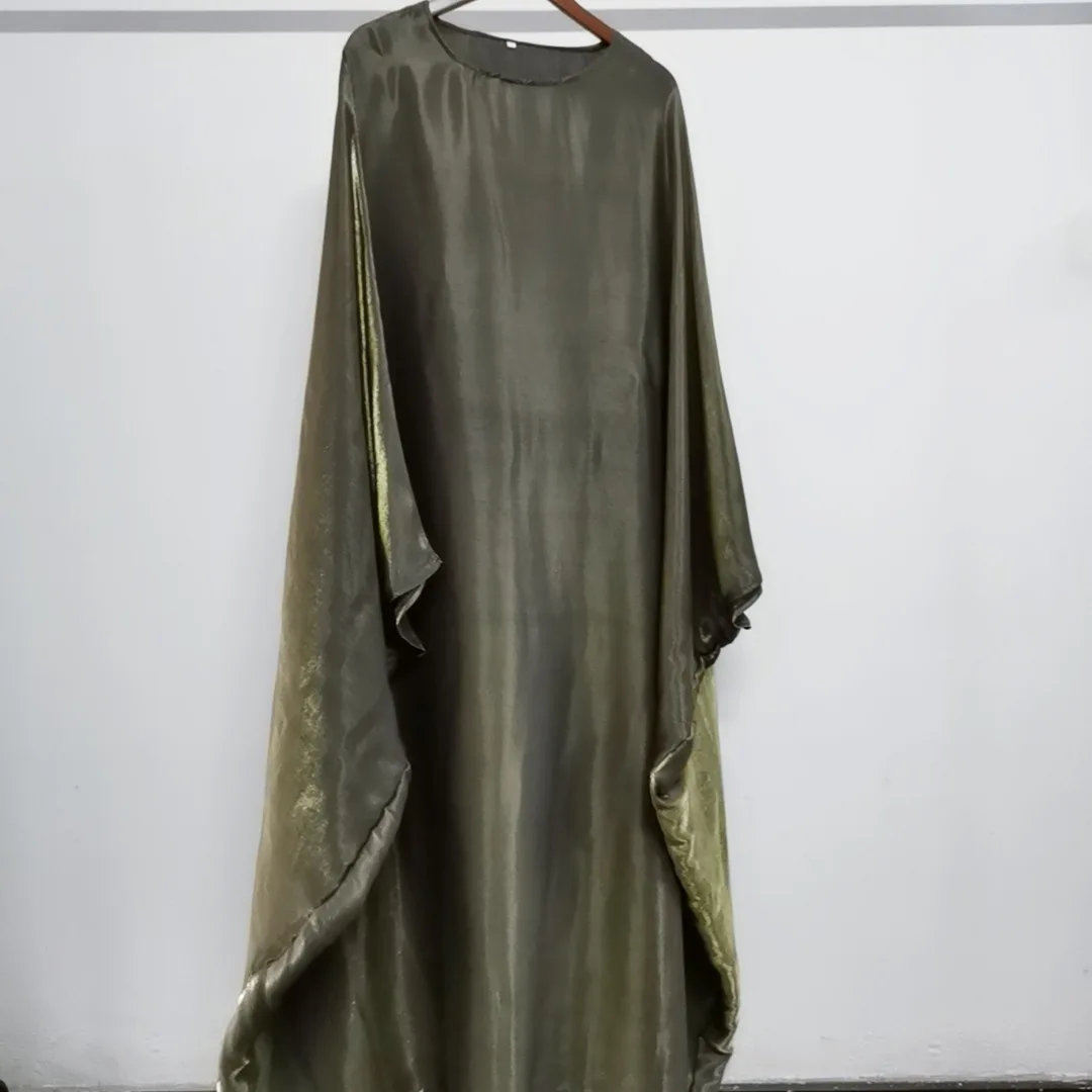 13-цветное однотонное абайя, простое блестящее атласное платье, Новое поступление, длинный халат с рукавами «летучая мышь», женский топ, модная элегантная повседневная Абая
13-цветное однотонное абайя, простое блестящее атласное платье, Новое поступление, длинный халат с рукавами «летучая мышь», женский топ, модная элегантная повседневная Абая