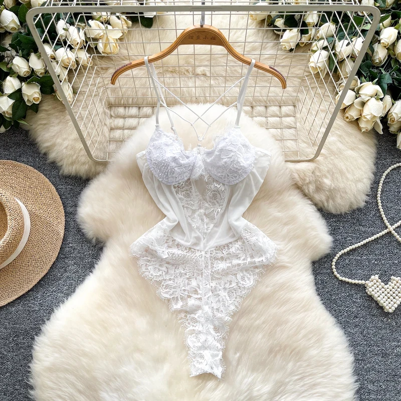 Women Hotsweet Spliced backless halter slim Vintage Straps Bodysuits Chic lace Jumpsuits Slim Top Clothing
Women Hotsweet Spliced backless halter slim Vintage Straps Bodysuits Chic lace Jumpsuits Slim Top Clothing