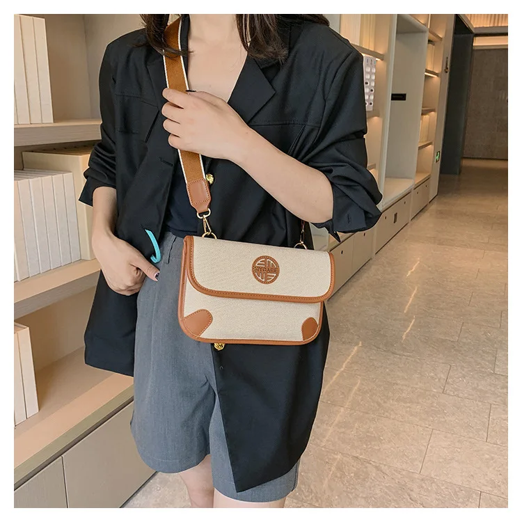 Minimalist Canvas Women's Bag 2024New Trendy and Fashionable Chest Bag Unique Design High Quality Single Shoulder Crossbody Bags
Minimalist Canvas Women's Bag 2024New Trendy and Fashionable Chest Bag Unique Design High Quality Single Shoulder Crossbody Bags