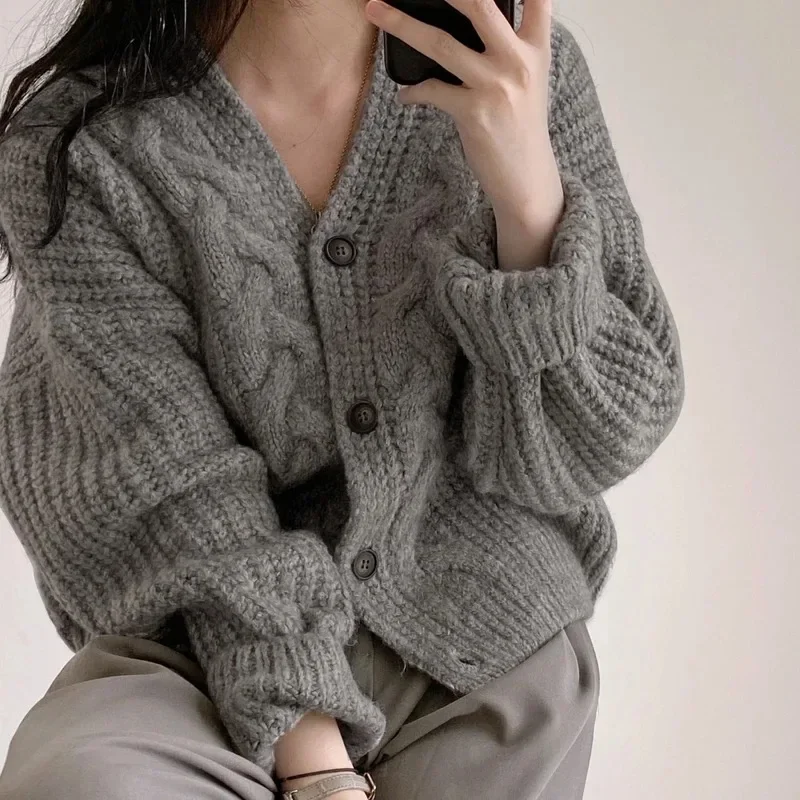 Women's Hemp Pattern Short Knit Cardigan, Loose Sweater, V-Neck, Puff Sleeve, Soft, Yearly Sle, Chic Outerwear, Autumn, Winter
Women's Hemp Pattern Short Knit Cardigan, Loose Sweater, V-Neck, Puff Sleeve, Soft, Yearly Sle, Chic Outerwear, Autumn, Winter