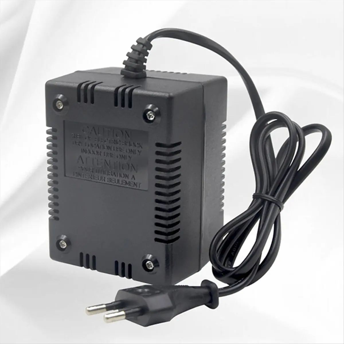 AA97 Power Transformer Voltage Regulator 220V to 110V Voltage Converter Step-Down Transformer Invert 200W EU Plug
AA97 Power Transformer Voltage Regulator 220V to 110V Voltage Converter Step-Down Transformer Invert 200W EU Plug