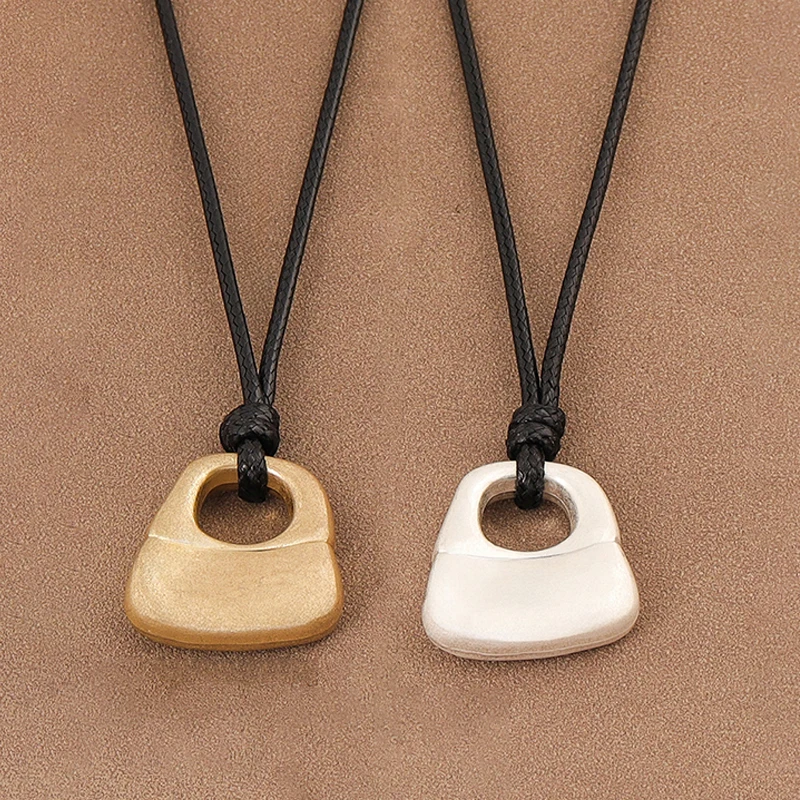 1 x Bohemia Style Trendy Chic Irregular Geometric Metal Wax Rope Necklace Gold Silver Color For Women Jewelry Gift,Daily Wear
1 x Bohemia Style Trendy Chic Irregular Geometric Metal Wax Rope Necklace Gold Silver Color For Women Jewelry Gift,Daily Wear