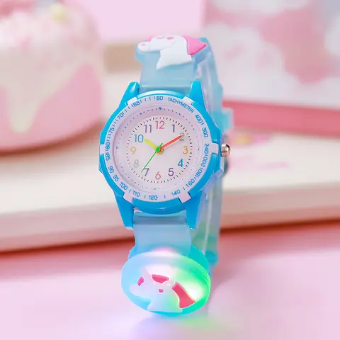 Cartoon Party Unicorn Glow Watch Kleurrijk handschaal quartz horloge voor Halloween kerstcadeaus