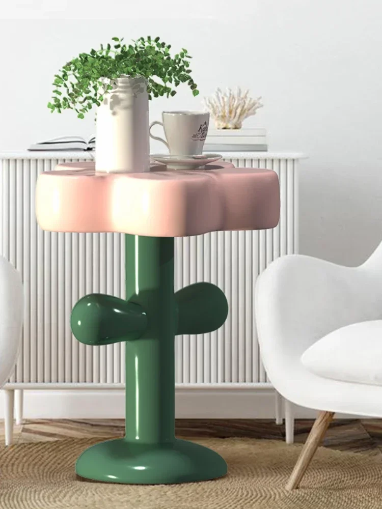 Nordic Home Furniture Simplicity Flower Shaped Coffee Table Creative Bedside Table Home Decor Large Housewarming Gifts Ornaments
Nordic Home Furniture Simplicity Flower Shaped Coffee Table Creative Bedside Table Home Decor Large Housewarming Gifts Ornaments