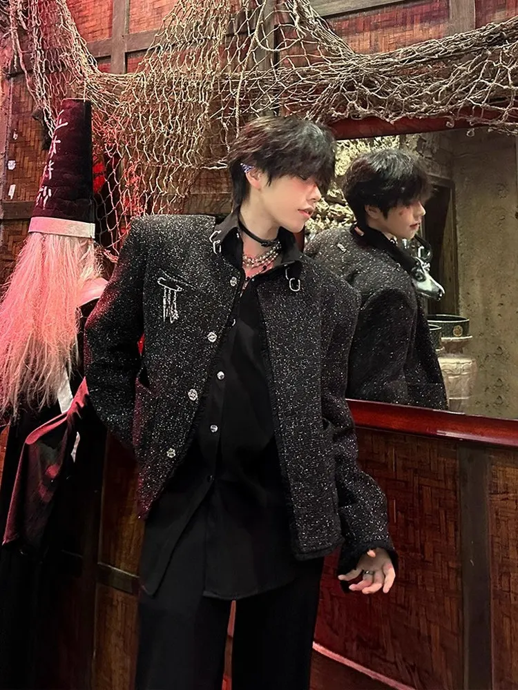 Black Shoulder Pad Short Jacket Men's Style Autumn High Fashion Model Wear CleanFit Male Model Clothing Luxury Style Jacket
Black Shoulder Pad Short Jacket Men's Style Autumn High Fashion Model Wear CleanFit Male Model Clothing Luxury Style Jacket