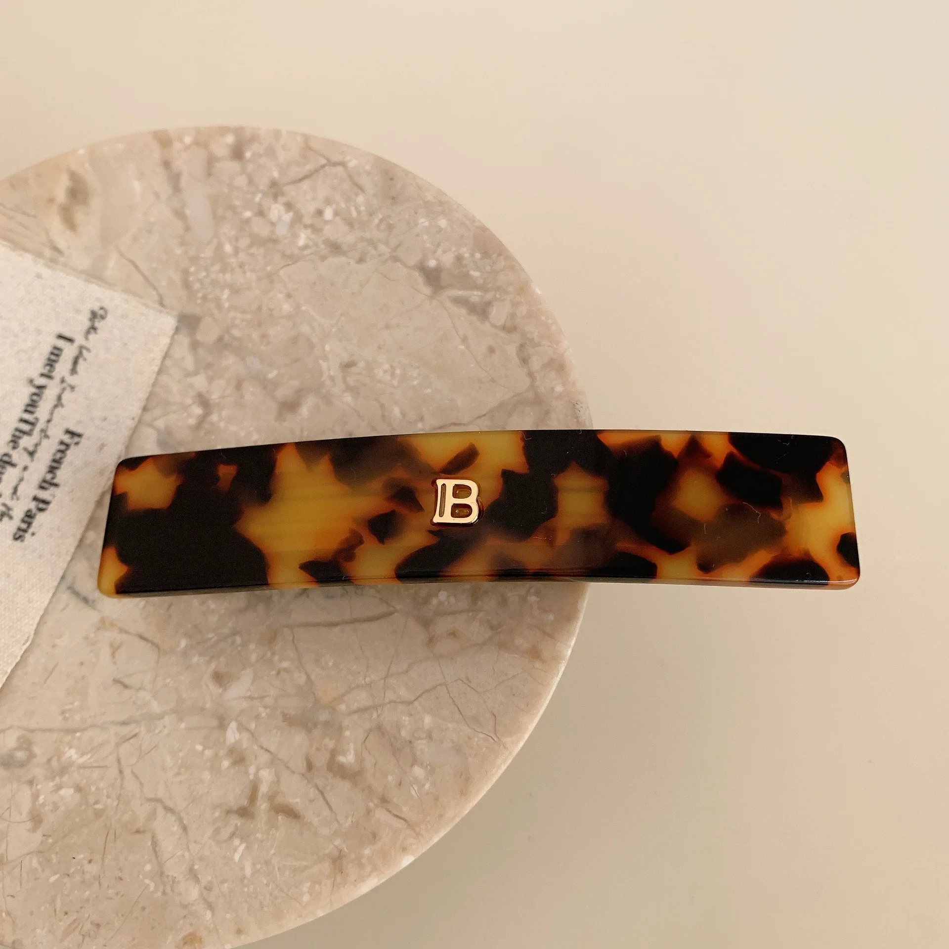 Минималистичный зажим для волос, золотой начальный искусственный ацетат, 8,8 см, прямоугольная ручка для волос, держатель для половины хвоста, женский подарок 
Минималистичный зажим для волос, золотой начальный искусственный ацетат, 8,8 см, прямоугольная ручка для волос, держатель для половины хвоста, женский подарок