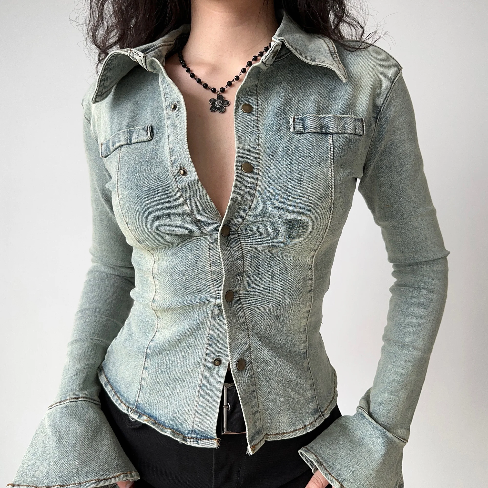 Go Girl Go Vintage Bell Sleeve Collared Denim Shirt Women Slim Fit Long Sleeve Short Style Top Cotton Polyester Spandex Blend
Go Girl Go Vintage Bell Sleeve Collared Denim Shirt Women Slim Fit Long Sleeve Short Style Top Cotton Polyester Spandex Blend